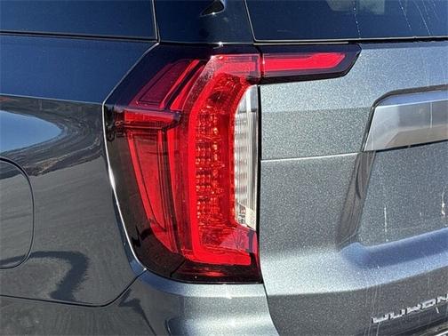 2021 GMC Yukon XL AT4