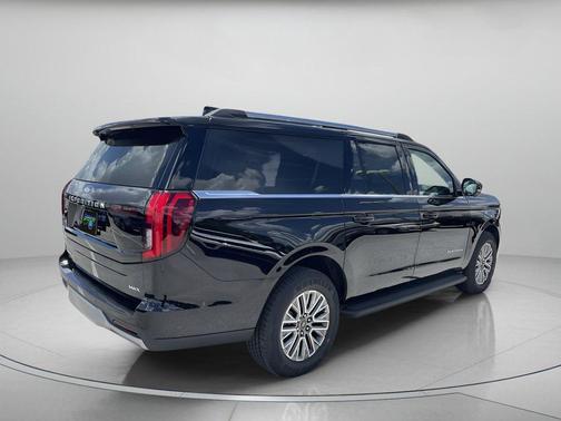 AGATE BLACK METALLIC 2026 Ford Expedition Max Platinum