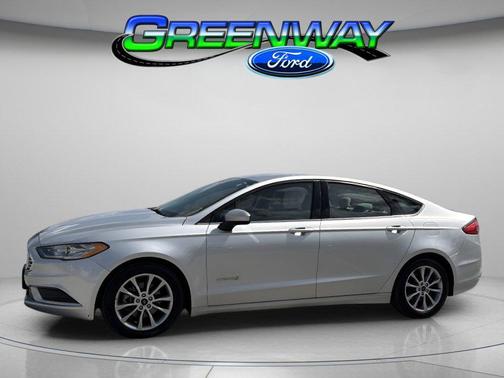 INGOT SILVER METALLIC 2017 Ford Fusion Hybrid S