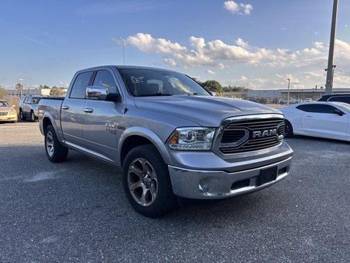 2019 RAM 1500 Classic Laramie
