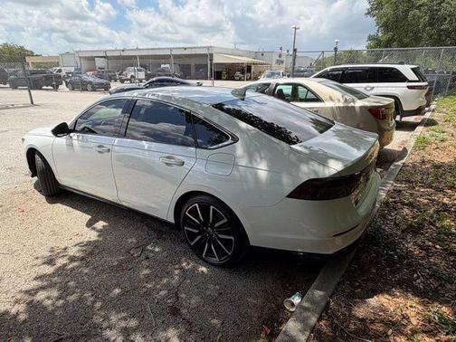 Platinum White Pearl 2024 Honda Accord Hybrid Touring