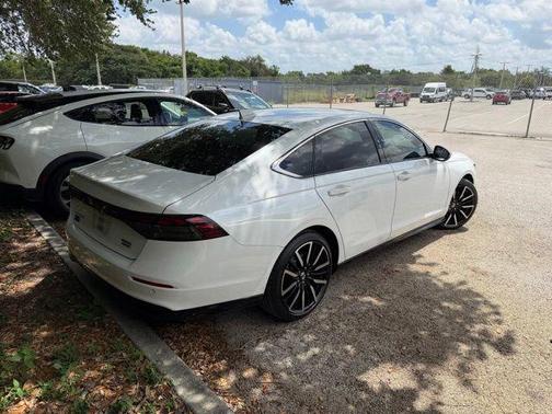 Platinum White Pearl 2024 Honda Accord Hybrid Touring