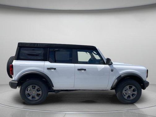 Oxford White 2026 Ford Bronco Big Bend