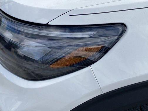 STAR WHITE MET TRI-COAT 2026 Ford Explorer Tremor