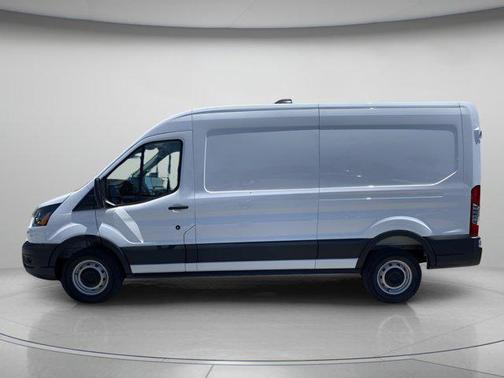 OXFORD WHITE 2026 Ford Transit-250 Base