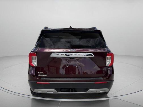 BURGUNDY VELVET MET TINT CC 2022 Ford Explorer XLT