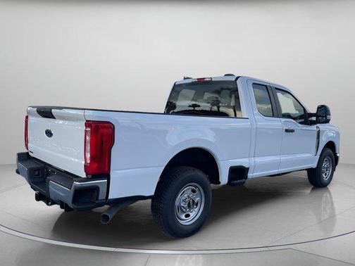 OXFORD WHITE 2026 Ford F-350 XL