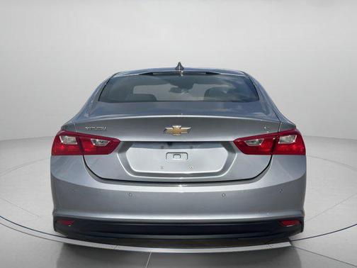 Sterling Gray Metallic 2024 Chevrolet Malibu FWD 1LT