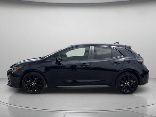 Midnight Black Metallic 2022 Toyota Corolla SE