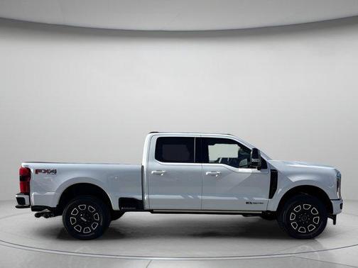 2025 Ford F-250 Platinum