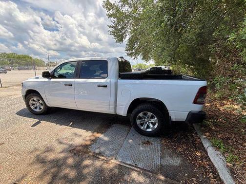 Bright White Clearcoat 2023 RAM 1500 Tradesman