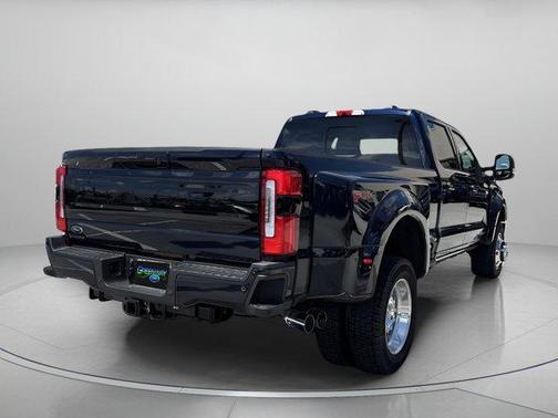 2025 Ford F-450 Platinum