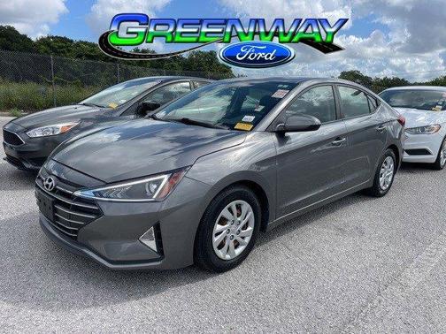 2019 Hyundai ELANTRA SE