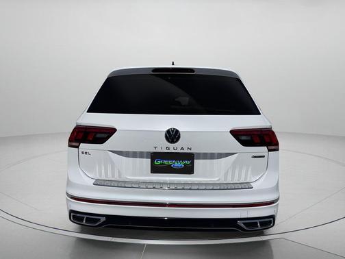 White Pearl 2022 Volkswagen Tiguan 2.0T SEL R-Line 4MOTION