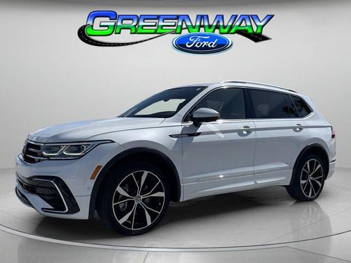 White Pearl 2022 Volkswagen Tiguan 2.0T SEL R-Line 4MOTION