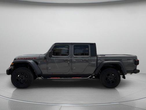 Sting-Gray Clearcoat 2022 Jeep Gladiator Mojave 4x4