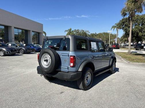 2025 Ford Bronco Base