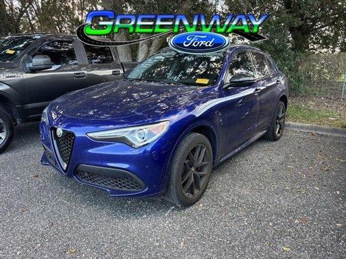 2020 Alfa Romeo Stelvio Base