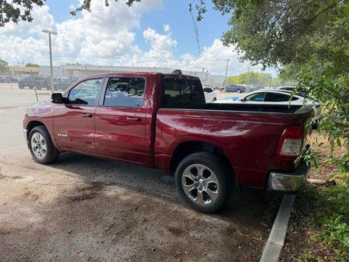 Delmonico Red Pearlcoat 2022 RAM 1500 Big Horn/Lone Star
