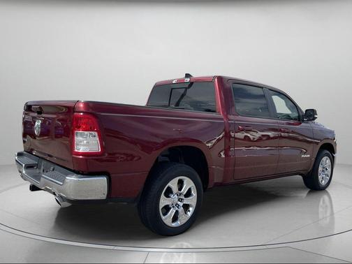 Delmonico Red Pearlcoat 2022 RAM 1500 Big Horn/Lone Star