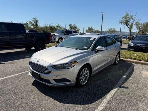 INGOT SILVER METALLIC 2017 Ford Fusion Hybrid S