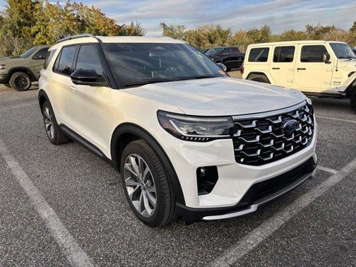 2025 Ford Explorer Platinum