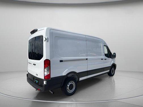 Oxford White 2026 Ford Transit-250 Base