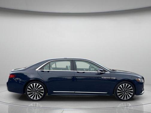 2017 Lincoln Continental Black Label
