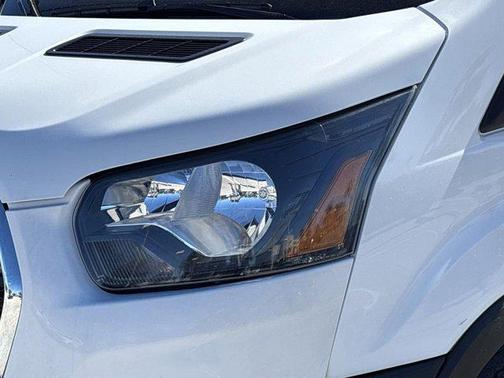 OXFORD WHITE 2024 Ford Transit-250 Base
