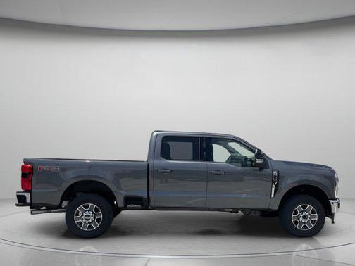 CARBONIZED GRAY 2026 Ford F-250 Lariat