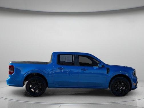 2025 Ford Maverick Lobo Standard