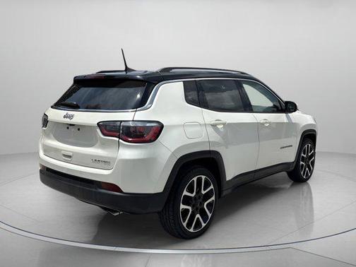 Pearl White Tri-Coat 2018 Jeep Compass Limited