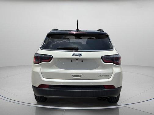 Pearl White Tri-Coat 2018 Jeep Compass Limited