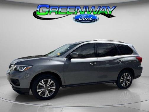 2019 Nissan Pathfinder SL