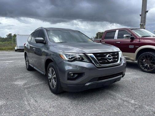 2019 Nissan Pathfinder SL