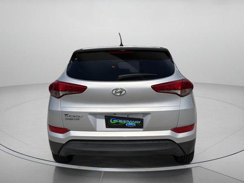 Molten Silver 2018 Hyundai TUCSON SE