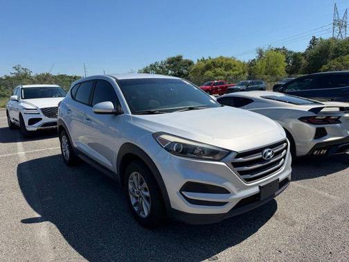Molten Silver 2018 Hyundai TUCSON SE