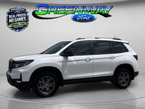 Platinum White Pearl 2024 Honda Passport AWD TrailSport