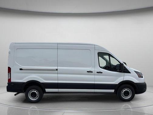 2025 Ford Transit-250 148 WB Medium Roof Cargo