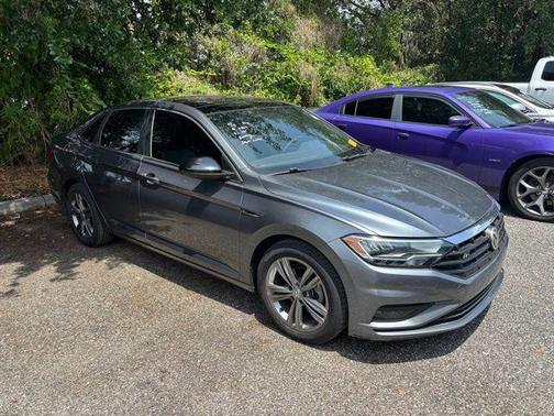 Platinum Gray Metallic 2021 Volkswagen Jetta 1.4T R-Line
