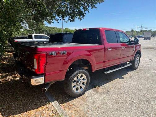 RUBY RED METALLIC 2018 Ford F-250 Lariat
