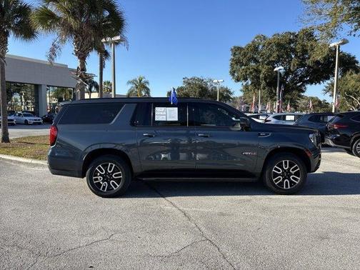 2021 GMC Yukon XL AT4