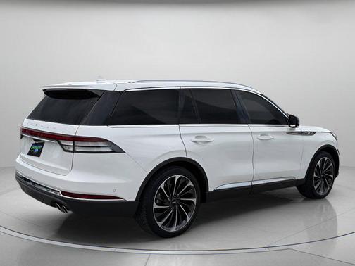 PRISTINE WHITE MET 3C 2022 Lincoln Aviator Reserve