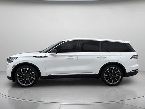 PRISTINE WHITE MET 3C 2022 Lincoln Aviator Reserve