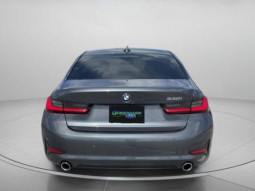 2021 BMW 330 i