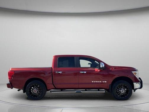 2019 Nissan Titan SV