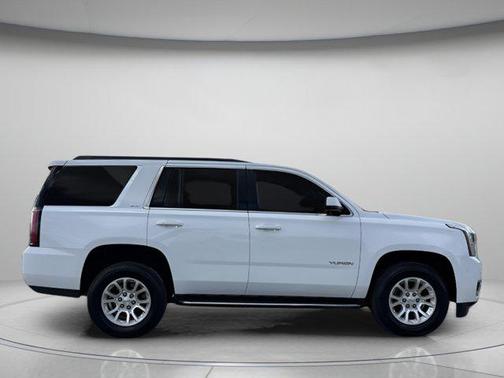 Summit White 2018 GMC Yukon SLT