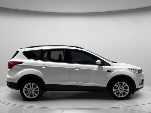 WHITE PLATINUM MET TRI-COAT 2019 Ford Escape SEL