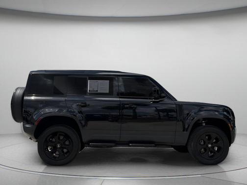 Santorini Black Metallic 2025 Land Rover Defender 110 P400 S