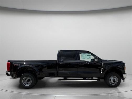 2025 Ford F-350 XLT